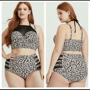 NWT Leopard print mesh bikini top